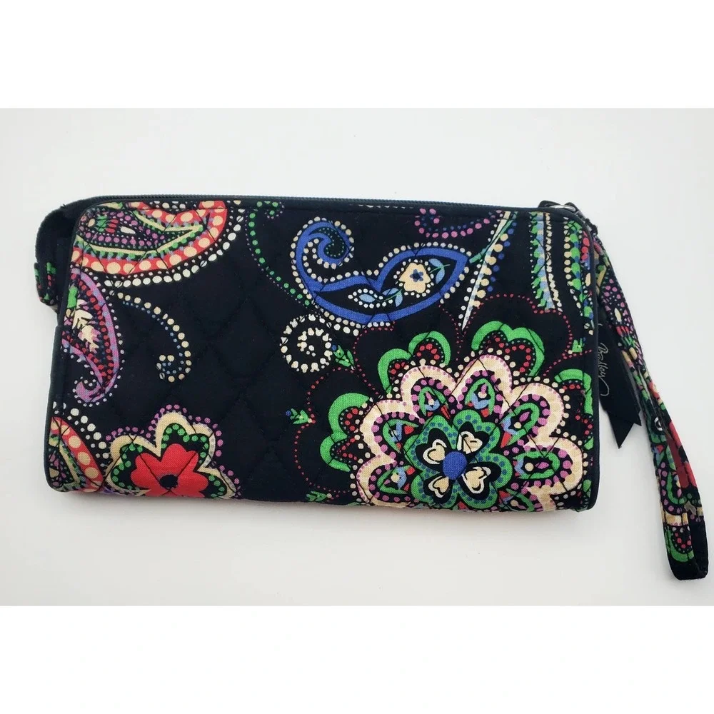 Vera Bradley Fixed-Strap Wristlet / Pouch in Retired 